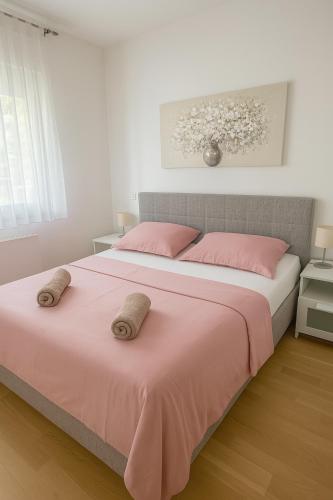 Lucky Place Apartment - Žumberačka with Free Private Parking