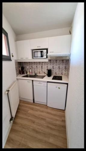 Joli T2 36m2 quatier port malfato, place de parking privative