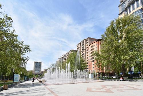 Aram Street, 2 bedrooms Beautiful, Modern apartment DI723