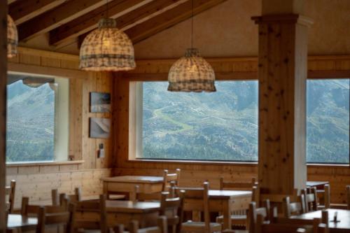 Restaurace v ubytování Albergo Ristoro Sitten - 2300 mt