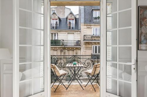 Haussmannian and Central - Montmartre and Sacré-Coeur
