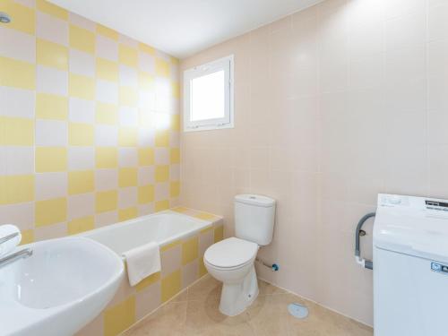 Pass the Keys Charming 1-Bedroom Flat in Benalmádena Pueblo