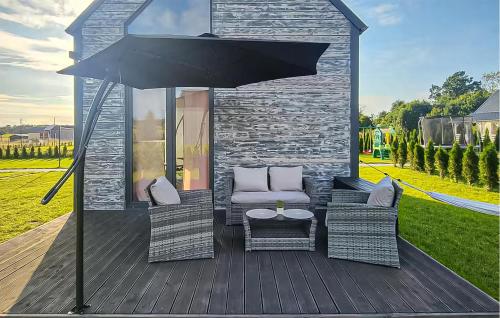 2 Bedroom Gorgeous Home In Wytowno - Ppl971