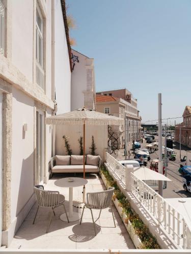 Ruang duduk di LIOZ Lisboa
