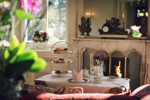 Kemudahan buat kopi dan teh di Hotel Belle Epoque