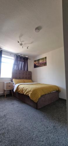Postel nebo postele na pokoji v ubytování Ensuite Room