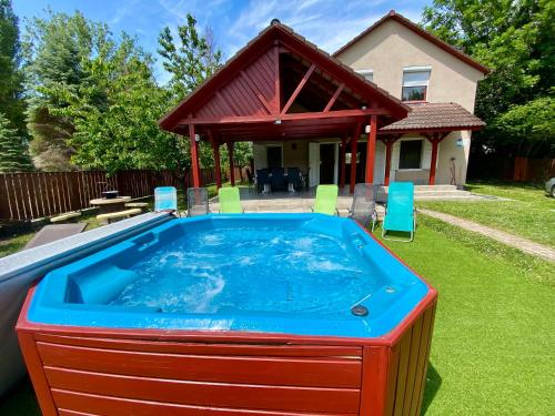 Tieffapartmanház Balatonszárszó