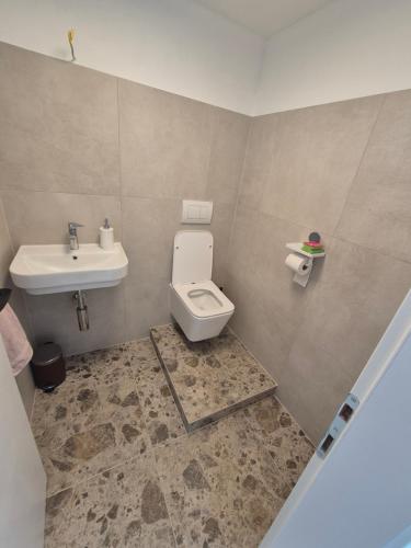 O baie la Matrix 22 - Vacation Home For Your Private Reset, Near Imotski And Makarska