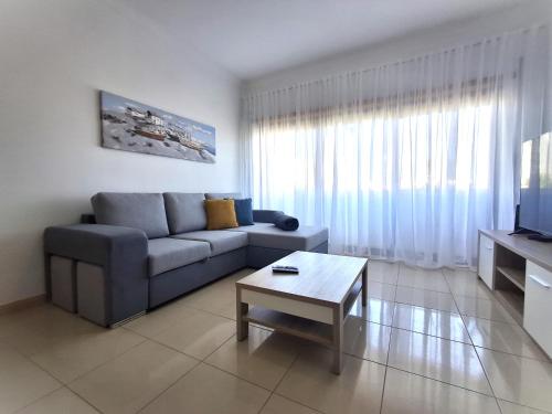 Sun Waves City Family Apartment