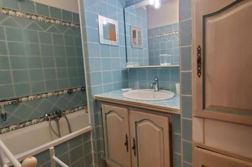 Centrally located apartment with swimming pool