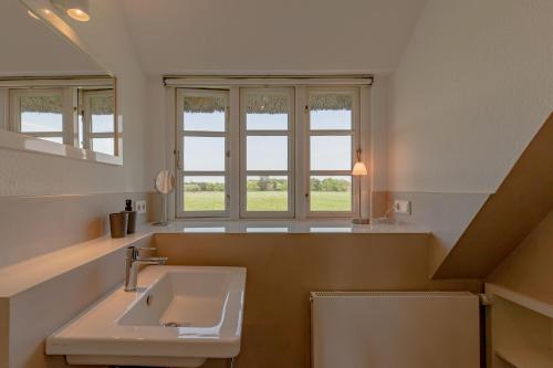 Gambar di galeri bagi Reetdachhaus Hedehusum di Hedehusum