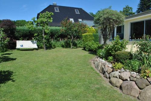 Jardí fora de Ferienhaus Schlenker
