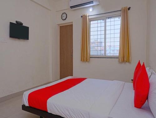 Una cama o camas en una habitación de Super Hotel O Lakeview