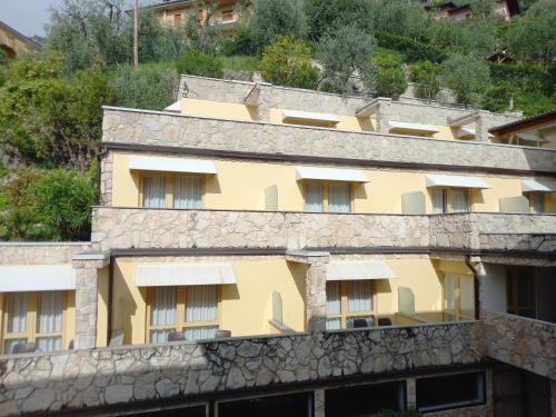 Gallery image of Hotel Florida in Limone sul Garda
