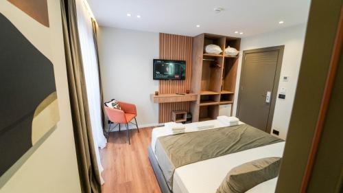 Postel nebo postele na pokoji v ubytování Vion Sea Boutique Hotel - Golem Durrës