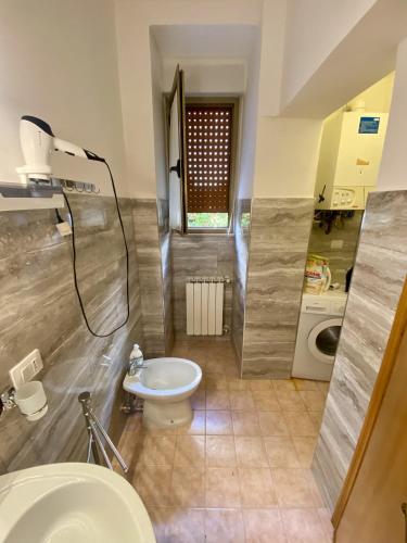 Ένα μπάνιο στο Il Viaggiatore Roccacinquemiglia