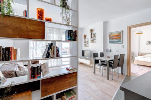 Modern Flat Along the Adriatic Seaview