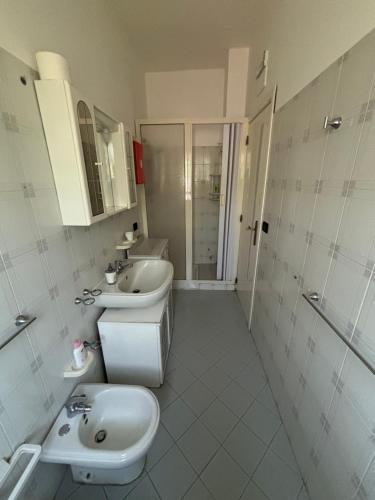 Ένα μπάνιο στο B&B Villa dei Fiori
