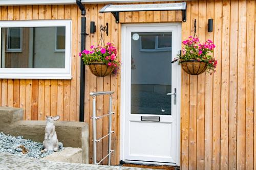 Gallery image of Luxury Cottage by the Fairy Pools 1 in Carbost