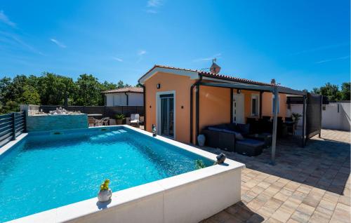 Amazing Home In Vodnjan