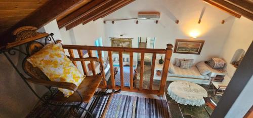 Un lugar para sentarse en Peloponnese Hideout - Traditional stone house