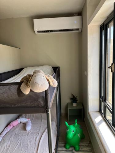 Ein Bett oder Betten in einem Zimmer der Unterkunft Sea & Desert Retreat
