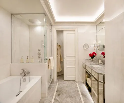 Four Seasons Hotel George V Paris photo 10