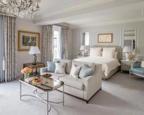 Four Seasons Hotel George V Paris photo 14