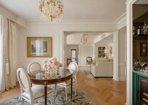 Four Seasons Hotel George V Paris photo 77