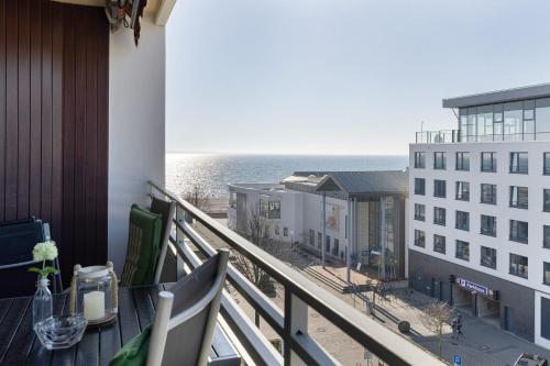 Rõdu või terrass majutusasutuses Grömitz-Center Whg 651