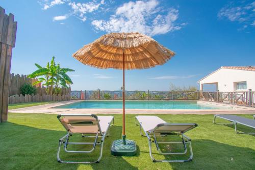 Photo de la galerie de l'établissement 300 m2 house in 4 apartments, pool, terrace, view, à Saint-Cézaire-sur-Siagne