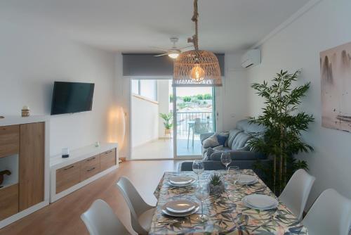 WELCS APARTAMENTO 277 EMP con vistas al canal