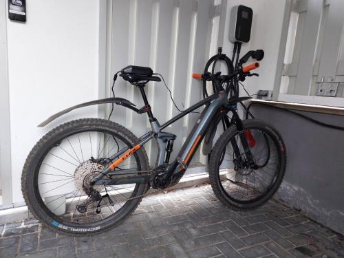 a bike parked next to a building at Ferienwohnungen Derx in Bad Wildungen