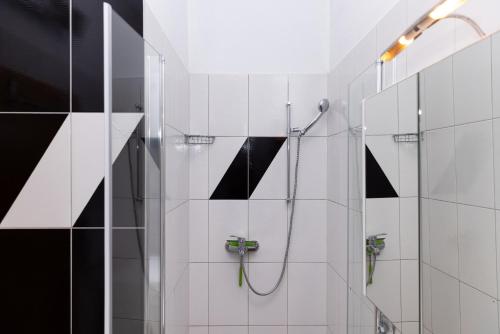B studio apartment near the beach with sea view