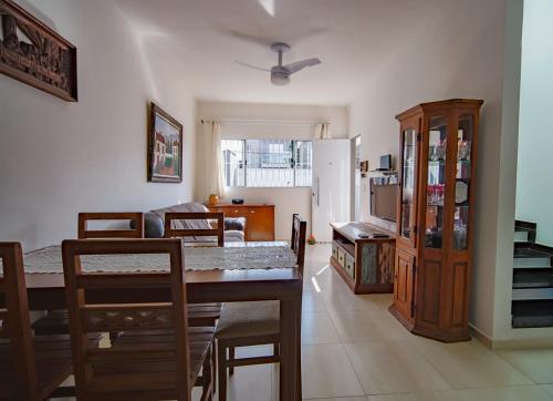 Φωτογραφία από το άλμπουμ του Casa pet friendly c churrasqueira em Boraceia σε Boraceia