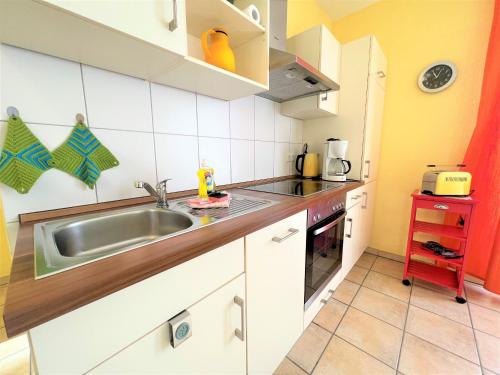 Η κουζίνα ή μικρή κουζίνα στο Ferienhaus Dollahner