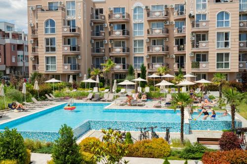 an image of a swimming pool at a resort at Marea Garden, Ravda - Studio with Pool by Flat Mаnager in Ravda