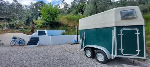 カベセイラス・デ・バストにあるCabin Quinta Pomar Do Pontidoのギャラリーの写真