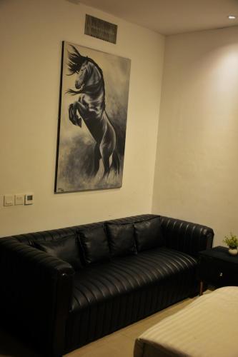 Galería fotográfica de Luxury Studio Apartment By Alvis Suite en Lahore
