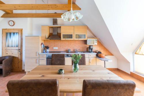 Kuchyň nebo kuchyňský kout v ubytování Sonnenblick "Wohnung 9"