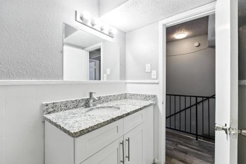 Φωτογραφία από το άλμπουμ του Pioneer Creek 404a I 2 Bed 15 Bath στο Άρλινγκτον