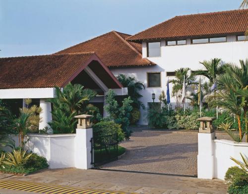 The facade or entrance of Trident Cochin