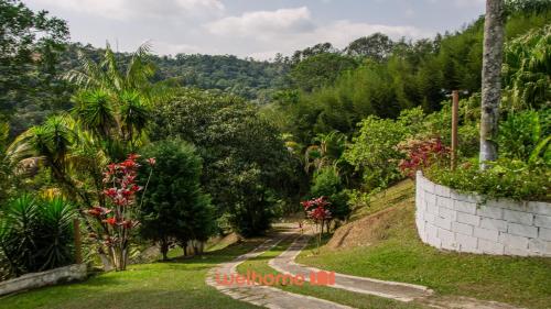 Landskap semula jadi dekat dengan rumah percutian