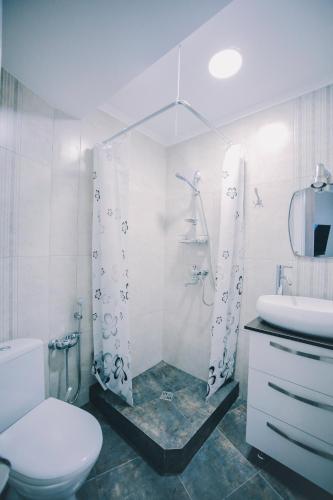 Vonios kambarys apgyvendinimo įstaigoje Apartment Serpoint