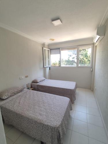 Villa con Piscina en Laguna Rosa
