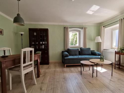 Χώρος καθιστικού στο Ferienwohnung beim Gangolfsturm