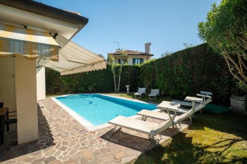 Piscina en o cerca de Faggio 14