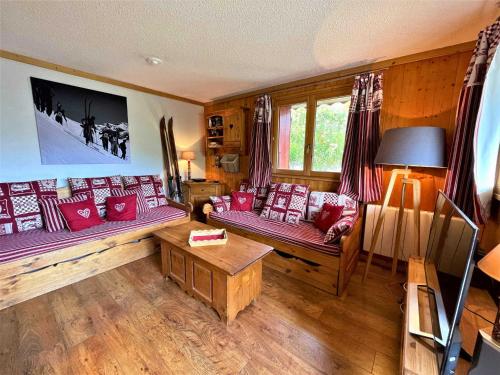 Appartement confort 7 pers, pistes, Sud-Ouest, WIFI, casier à skis, 3 ch, 2 sdb - FR-1-452-384
