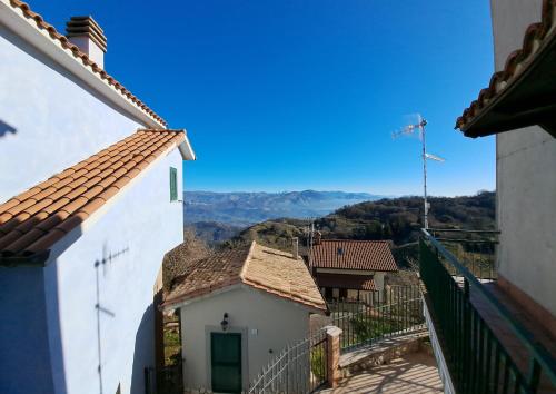 Nespecifikovaný výhled na hory nebo výhled na hory při pohledu z apartmánu