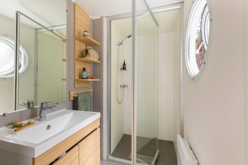 Ένα μπάνιο στο Camping Saint-Palais-Sur-Mer